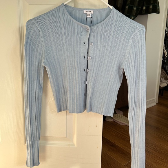 Baby blue top - Picture 5 of 5